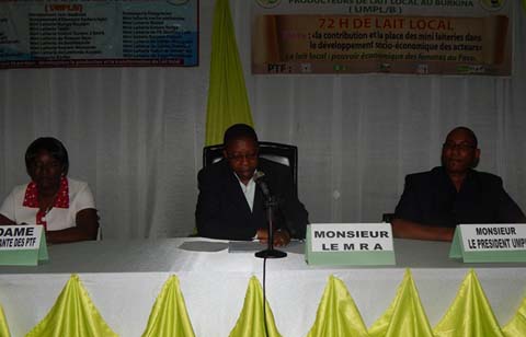 The Minister of Animal Resources, the President of the UMPL/B, a representative of partner organisations